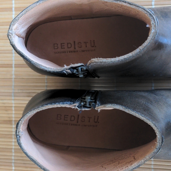 Bedstu sustainable brown leather ankle boots, size 8 - Picture 9 of 15